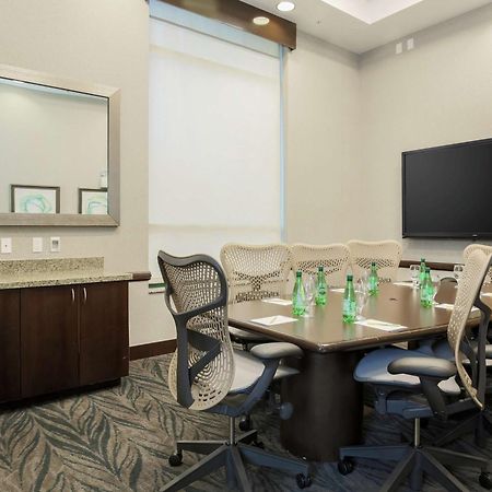 Hilton Garden Inn Shirlington Arlington Bagian luar foto