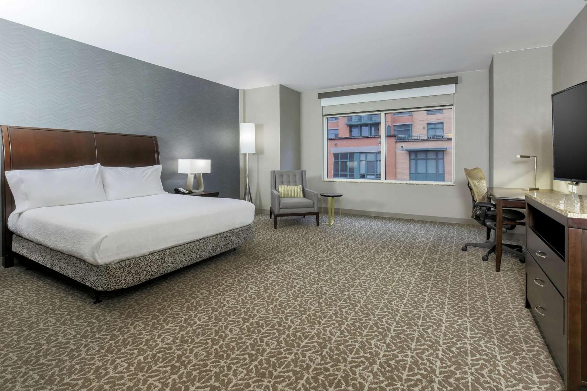 Hilton Garden Inn Shirlington Arlington Bagian luar foto